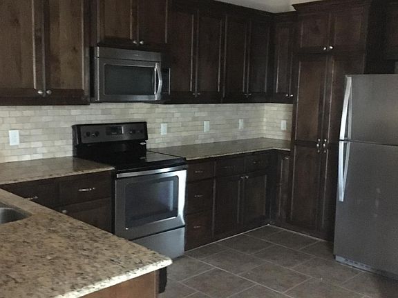 3rd image of 3502 Kenyon Dr