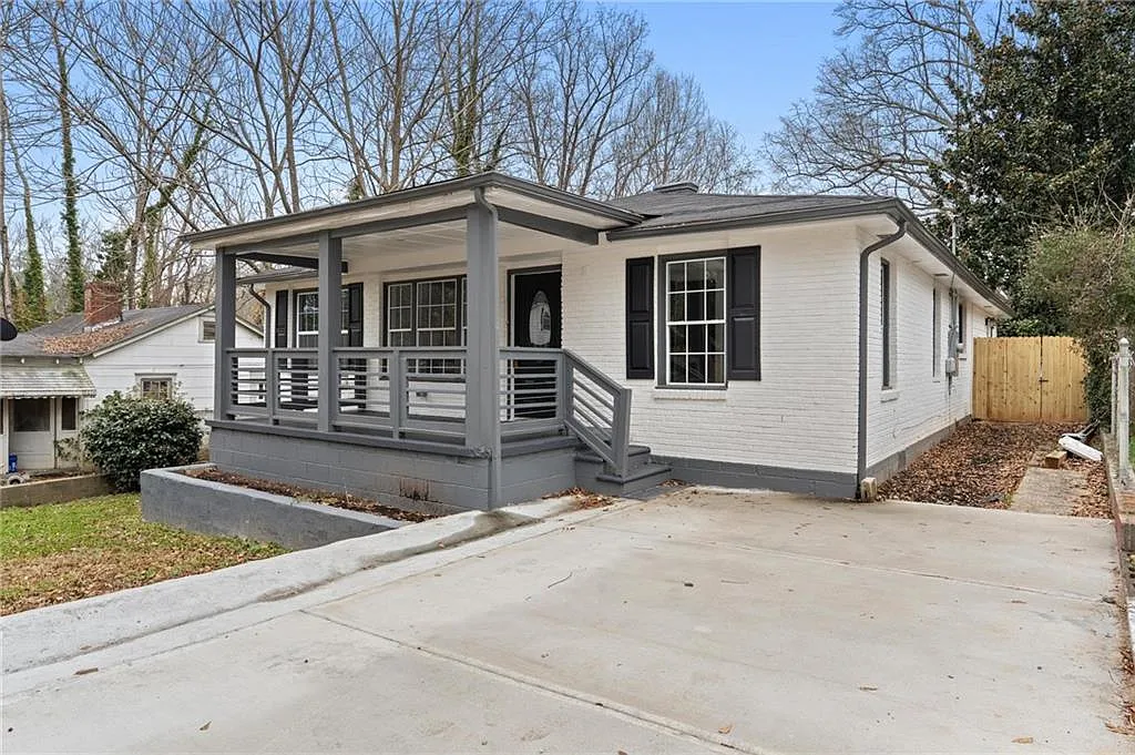 3 bed, 2.5 bath, 1610 sqft, $2,400 — Photo 3