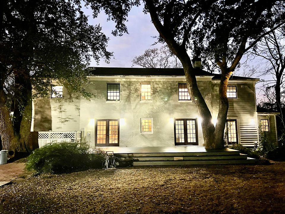 1st image of 32 Jamestown Rd