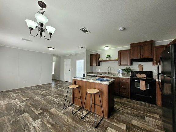 3rd image of 220 N Four Seasons Rd #220