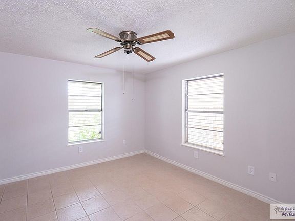 2nd image of 205 E Linda St