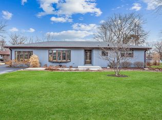 12065 Hillcrest Dr, Lemont, IL 60439