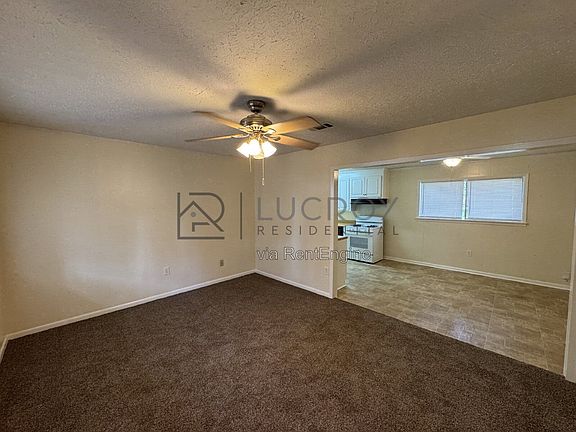 3rd image of 3203 Harle St