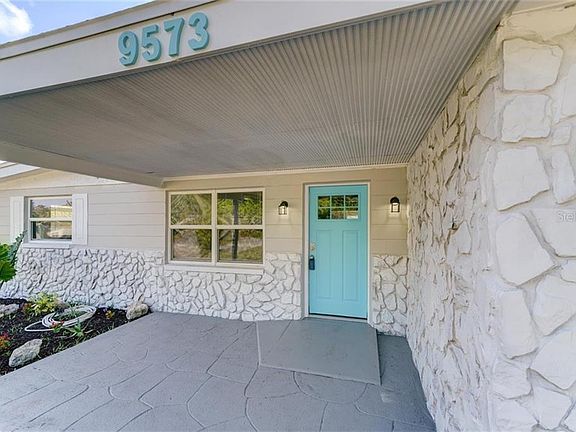 3rd image of 9573 Groveland St