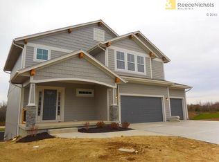 2600 W Dartmouth St, Olathe, KS 66061