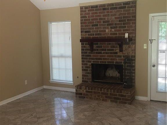 2nd image of 6835 Red Oak Dr #B