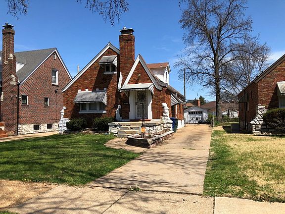 3rd image of 5921 N Pointe Blvd