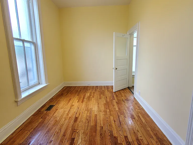 1211 Jules St #1/2 — Photo 10