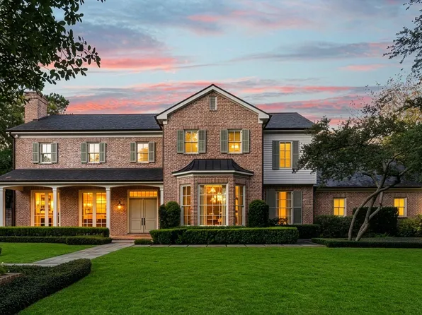 8 Tokeneke Trl, Houston, TX 77024