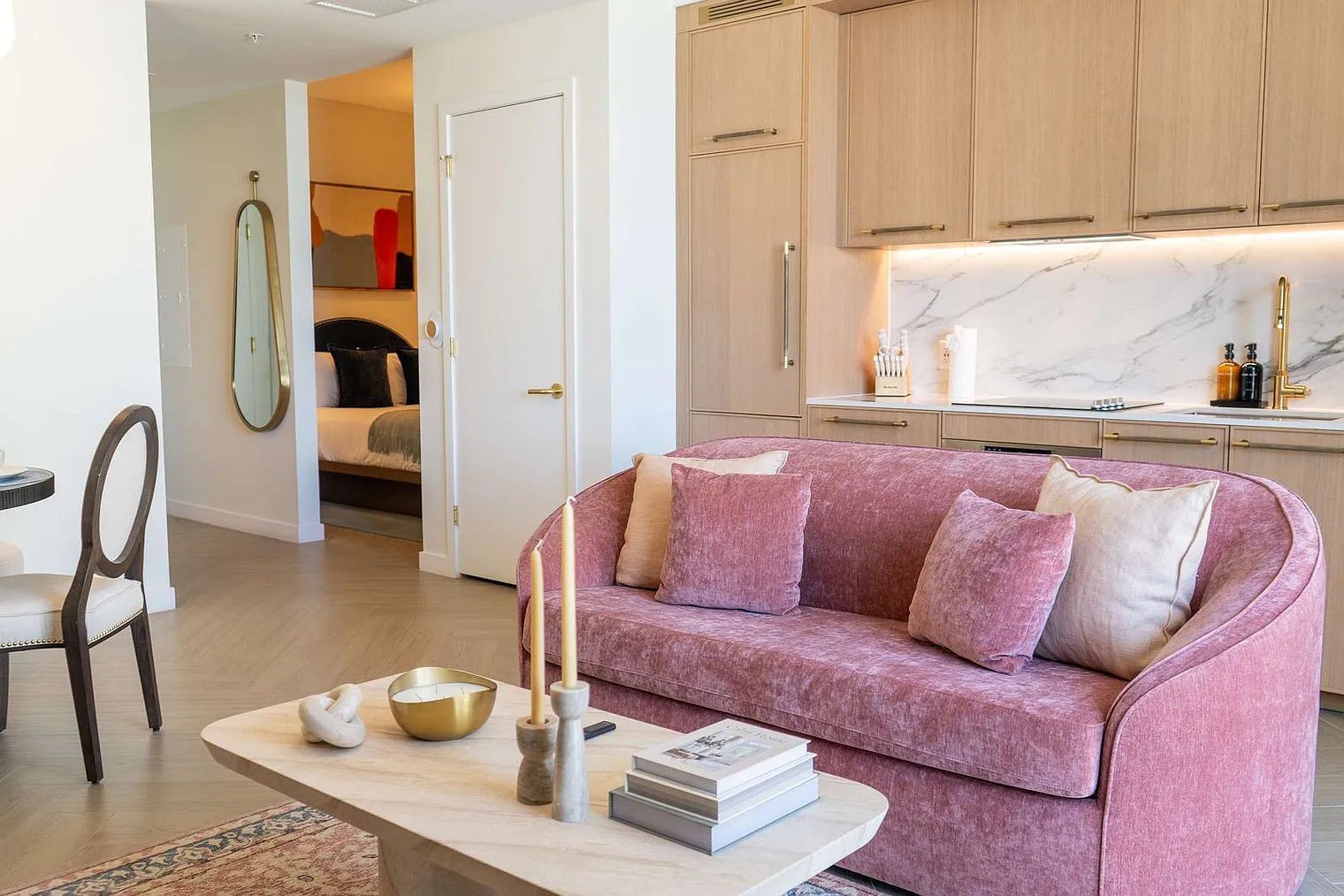 1 bed, 1.0 bath, 667 sqft, $6,028 — Photo 1