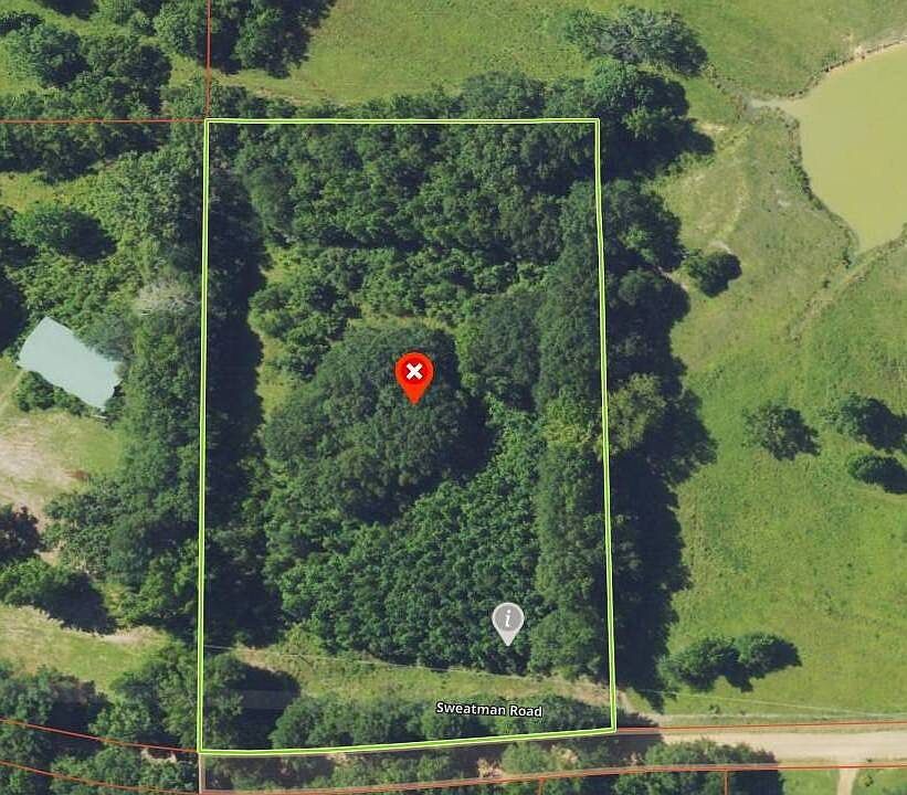 1st image of 647 Sweatman Rd
