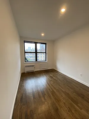 Rented by Dynamik Realty | media 12