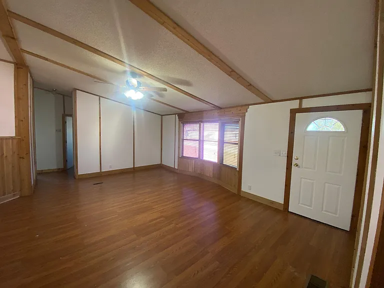 52 Rod N Reel Ln — Photo 2