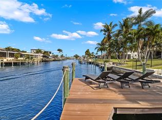 2011 SE 13th St, Cape Coral, FL 33990