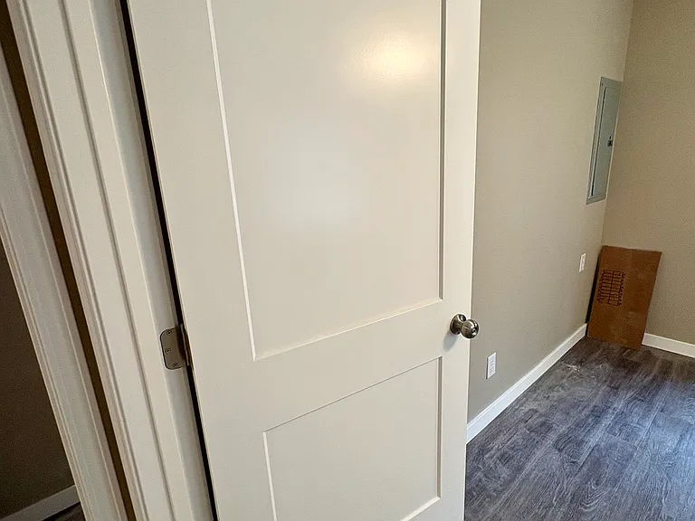 926 Medford Ave — Photo 12