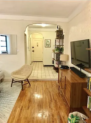 Rented by Geraldine Capasso, LREB | media 35