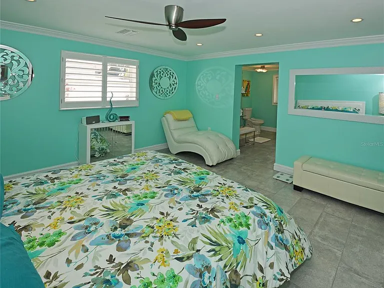 7020 Mango Ave S — Photo 32