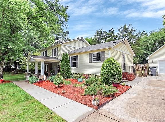 5th image of 3806 Chandonwood Ct