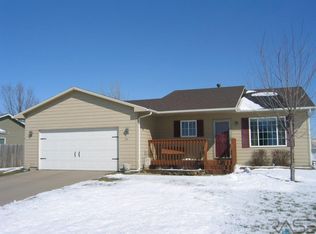 24 N 6th St, Baltic, SD 57003