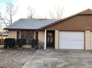 1003 Lockheed St #A, Bentonville, AR 72712