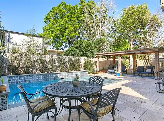 5th image of 4909 Saint Charles Ave #4909
