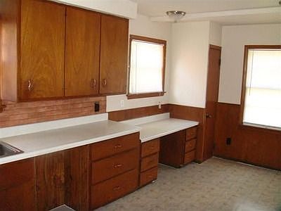 18614 HARLOW KITCHEN