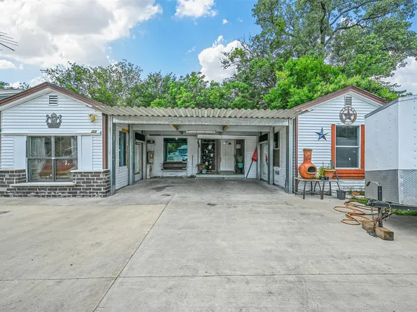 2215 Marfa Ave, Dallas, TX 75216