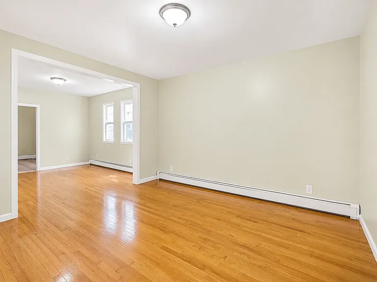 406 S 15th St #5C — Photo 4
