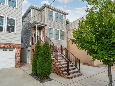 93 Evergreen St, Bayonne, NJ, 07002