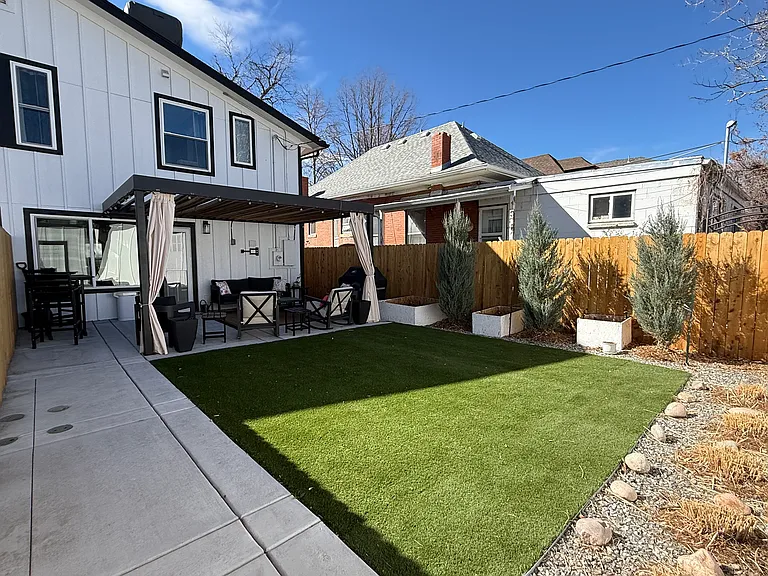 626 S Pennsylvania St — Photo 27