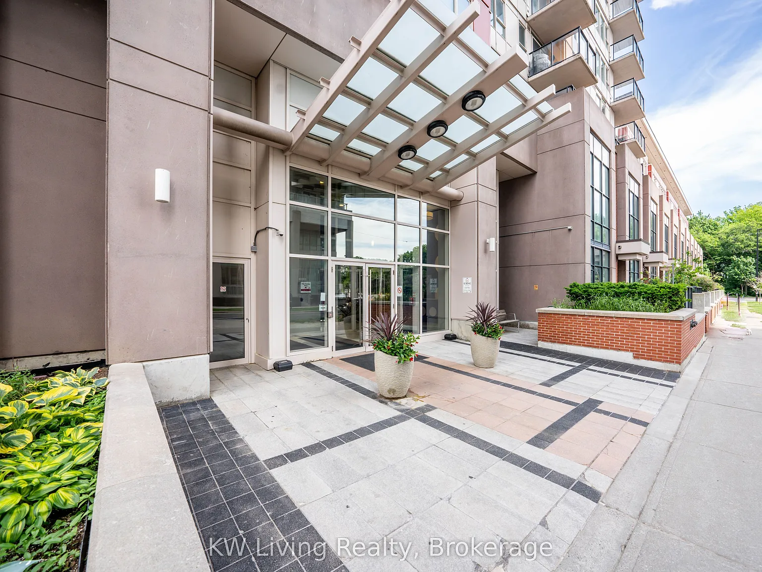 2 bed, $2,350 — Photo 3