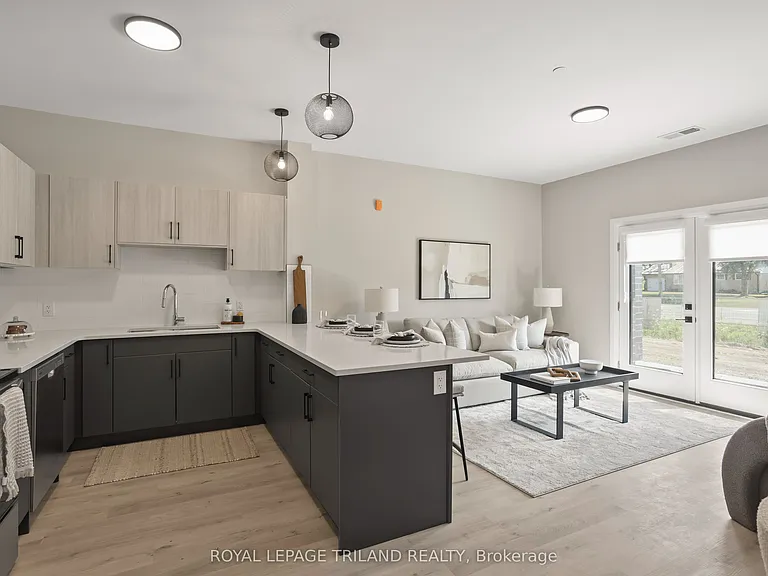33318 Richmond St #105 — Photo 12