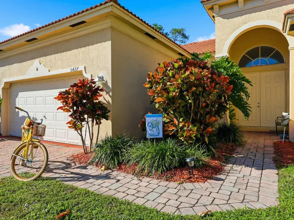 5427 Place Lake Drive, Fort Pierce, FL 34951