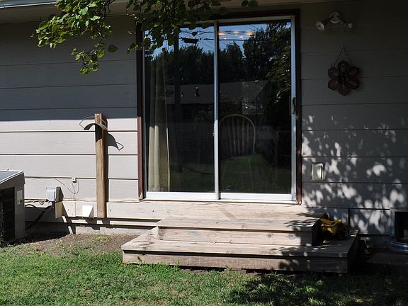 Sliding door to dining room