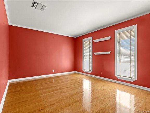 4th image of 1618 Whispering Woods Dr