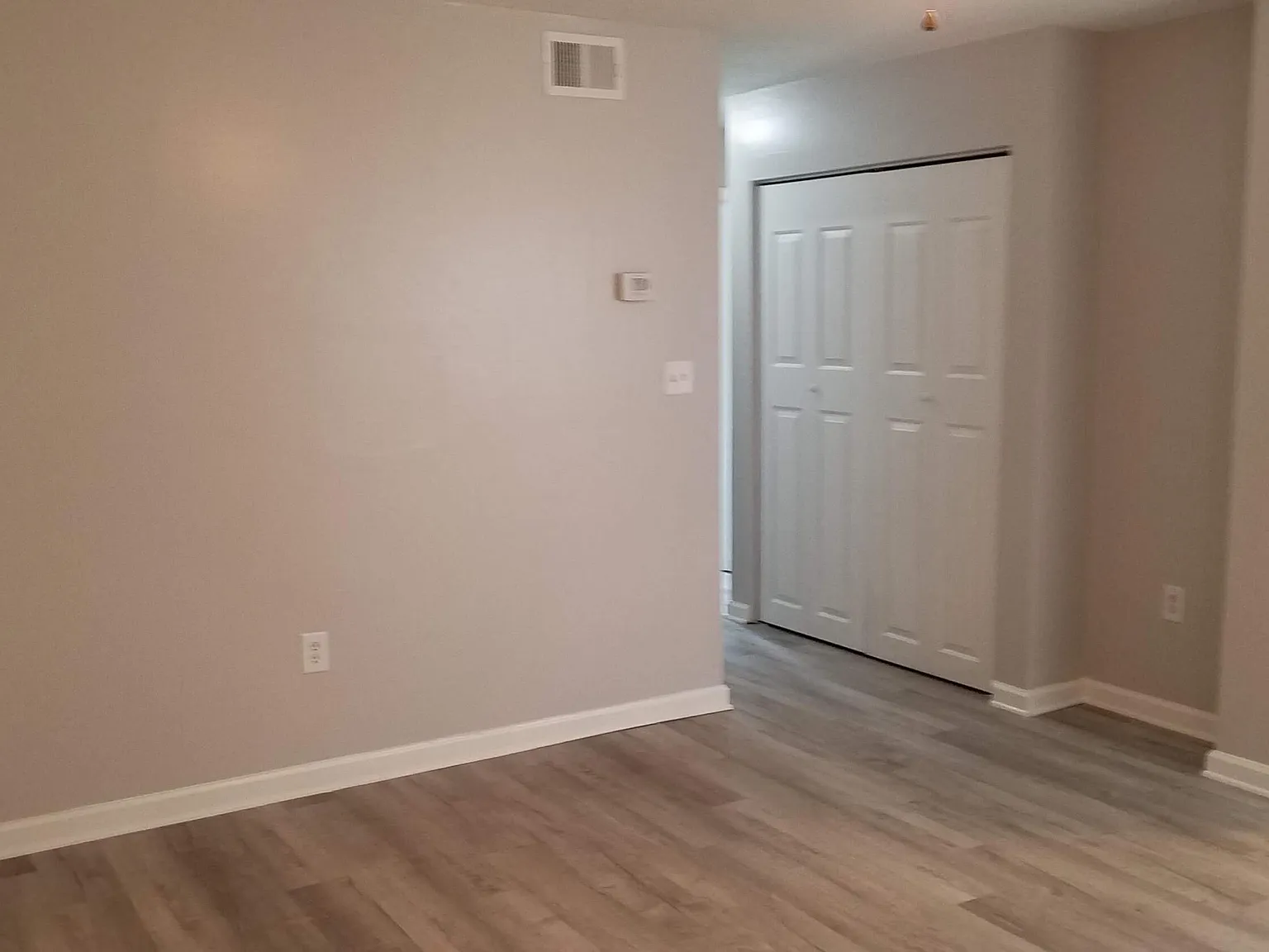 2 bed, 864 sqft, $1,195 — Photo 4