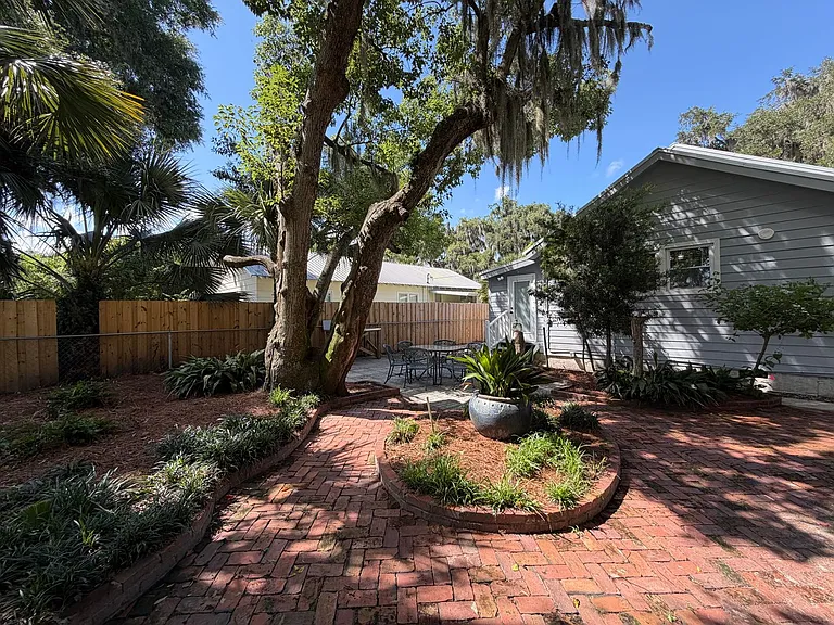 107 Screven St — Photo 30