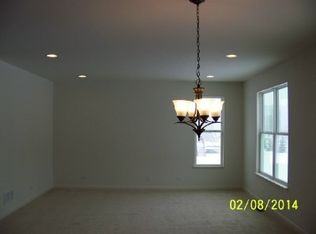 167 Regal Dr, Crystal Lake, IL 60014