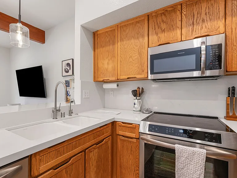 49031 Mariposa Dr — Photo 12