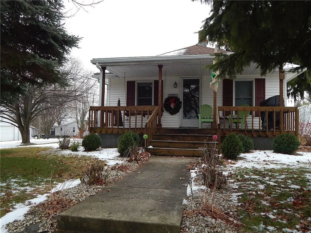 401 Linden St photo 1
