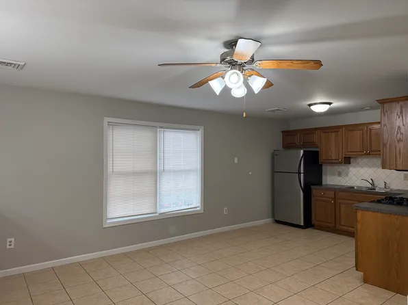 418 Morgantown Rd, Reading, PA 19611