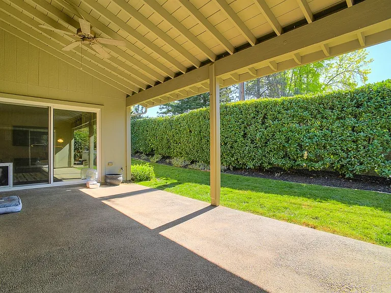 1228 Lantern Ct — Photo 27