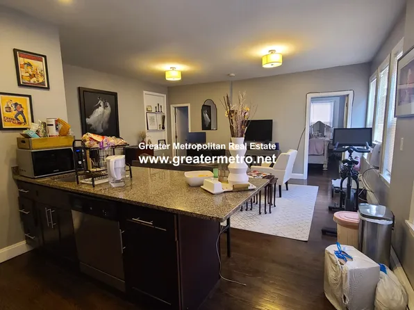 3 Baldwin Pl #4, Boston, MA 02113