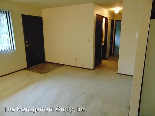 4th image of 305 SE 157th Ave