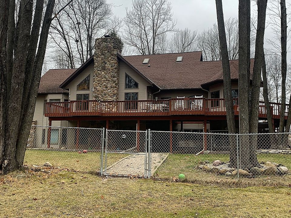 Front of house south