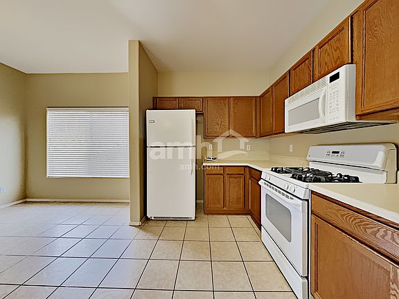 4th image of 1993 W Mandalay Bay Dr