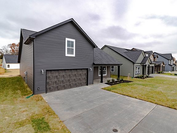 4th image of 123 Chalet Cir