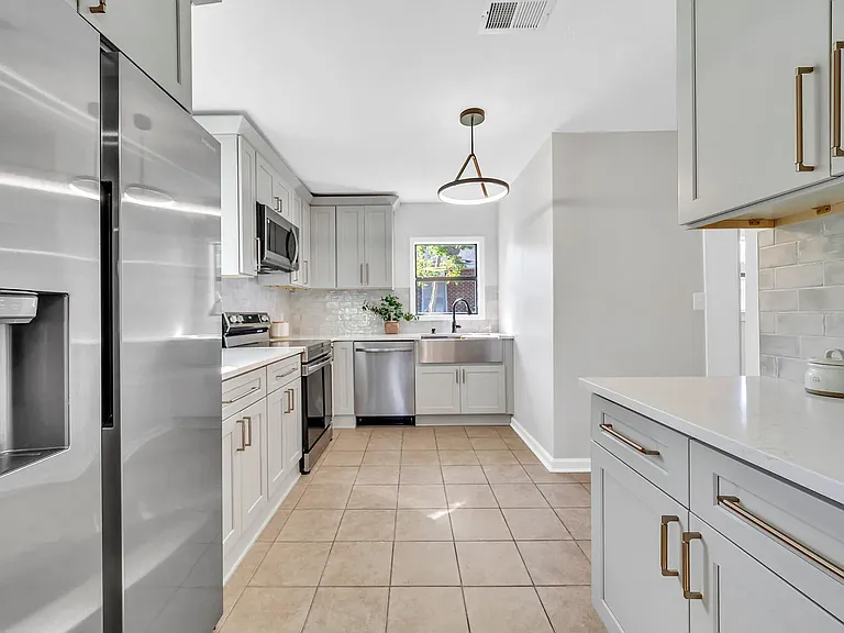 1752 Hopper St — Photo 13
