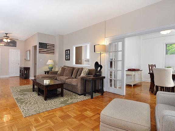 4th image of 3 Washington Sq APT F