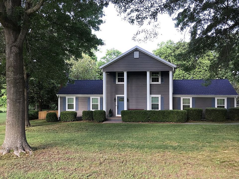 1st image of 1104 E Huntington Dr #2036